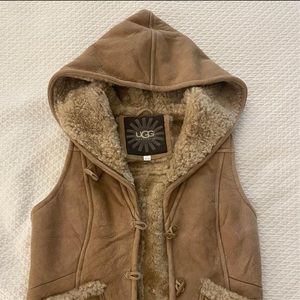 UGG Australia Sz M Ventana Hooded Vest